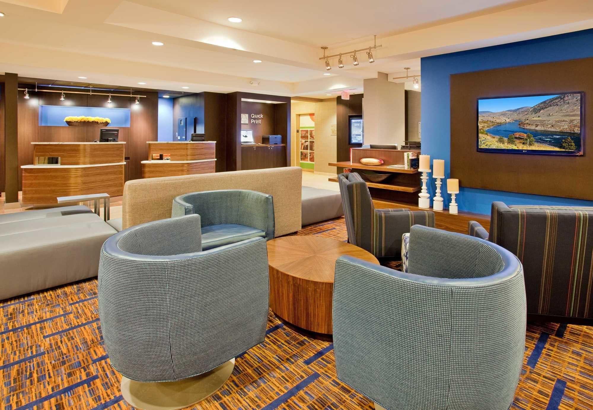 Courtyard Houston Sugar Land/Stafford Hotel Bagian luar foto