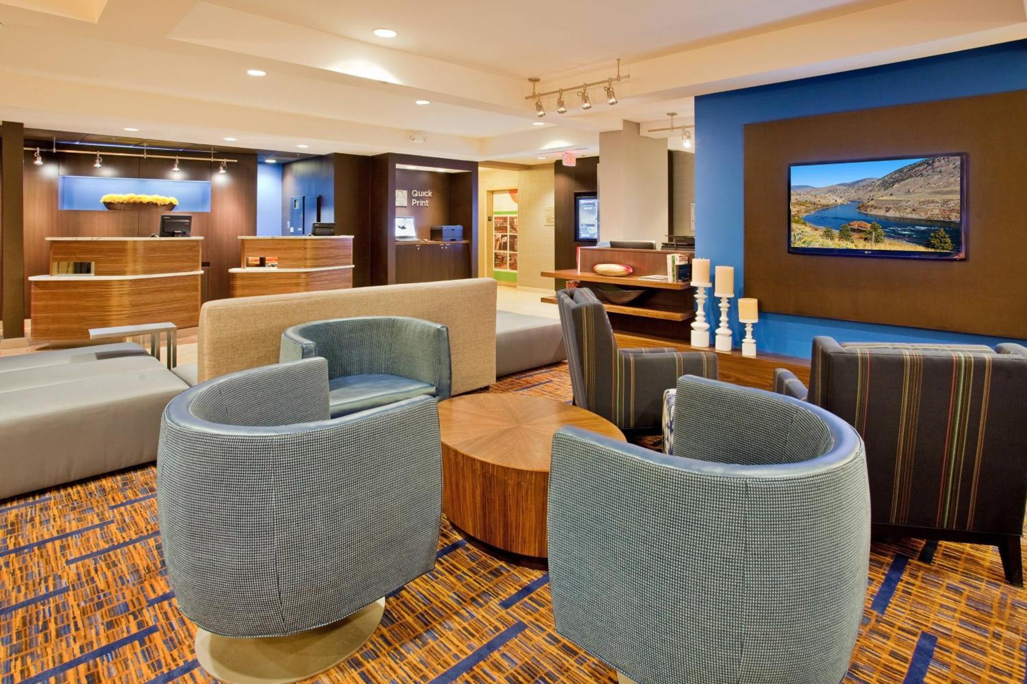 Courtyard Houston Sugar Land/Stafford Hotel Bagian luar foto