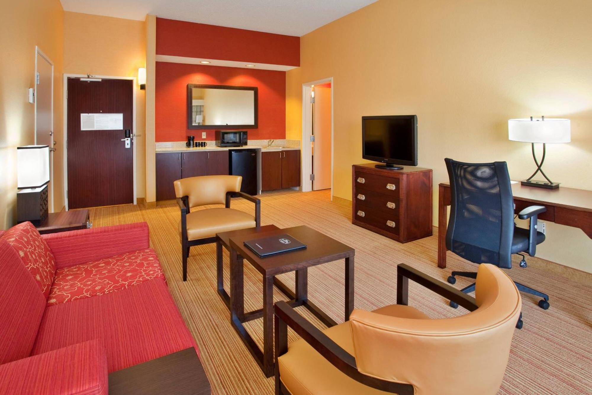 Courtyard Houston Sugar Land/Stafford Hotel Bagian luar foto